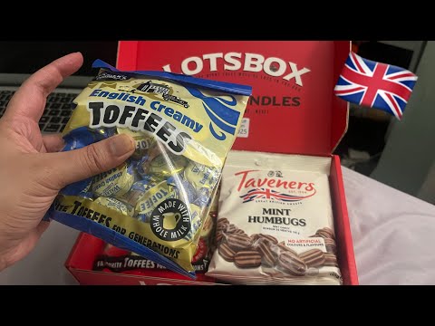 🇬🇧 ASMR Crinkle Sounds Whisper + announcement 