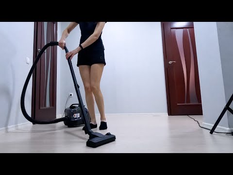 I clean my house with a Bosch BGS21X320 bagless vacuum cleaner. Clean with me