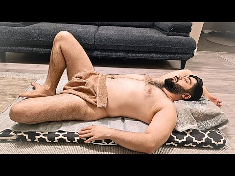 A Different Experience: Massage on a Floor Mattress FULL BODY -CHEST,LEG,FOOT,ARM,BACK,BELLY.BACK