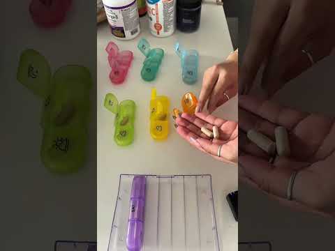 taps and clicks are SOOO satisfying 💖 #asmr #asmrsounds