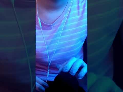 ASMR Scratching mic in gloves 💙#asmr