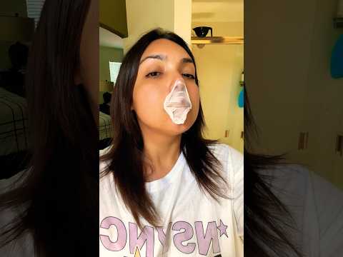 BUBBLE GUM ASMR | blowing bubble sounds #bubblegumblowing #bubbling