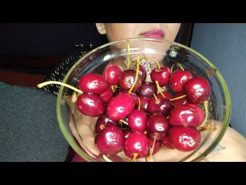 ASMR Comiendo ricas carezas 🍒