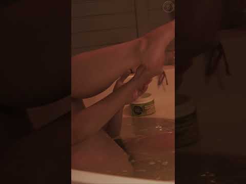 💆‍♀️ 🛁 Douceur et Bien-Être | Massage Relaxant dans le Bain ASMR – Annette 🌸✨
