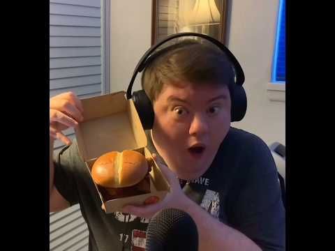 #ASMR eating double crispy sandwich #mcdonalds #asmreating