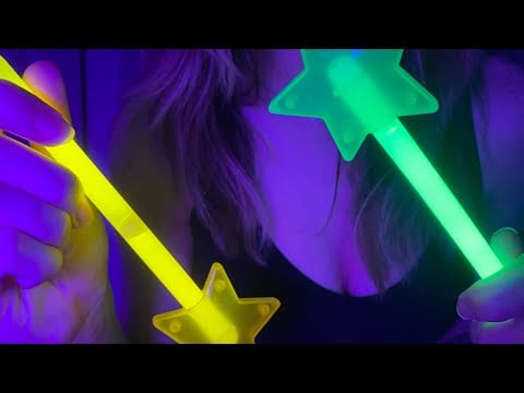 ASMR - Mouth Sounds & Light Triggers ⭐️
