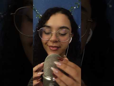 ASMR- Unha no microfone