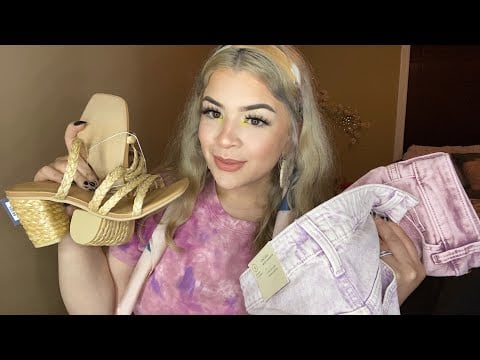ASMR target haul / try on ( fabric scratching & tapping )