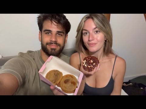 EATING COOKIES 🍪 eating sounds (muckbang asmr ita) 