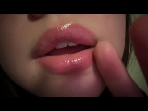 asmr ~ whisper ramble w/ stutters & mouth sounds 