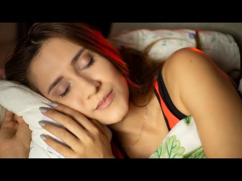 Dormiamo insieme ? Sussurri e carezze per farti stare bene | ASMR in italiano | Asmr with Sasha