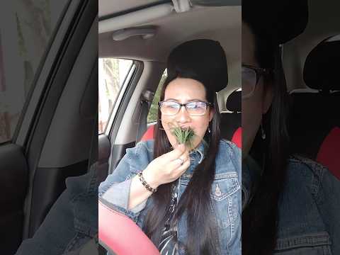 EAT GRASS FOR 10K VIEWS#shortsfeed #mukbang #eating #eatinggrass #everyone #asmr #asmrshorts