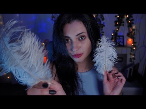 ASMR toco y acaricio tu carita para que duermas🤍