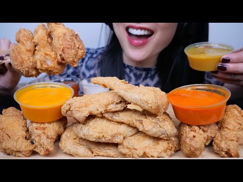 CHICKEN WINGS (ASMR EATING SOUNDS) LIGHT WHISPERS | SAS-ASMR