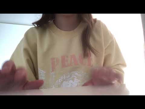 ASMR- table tapping and scratching