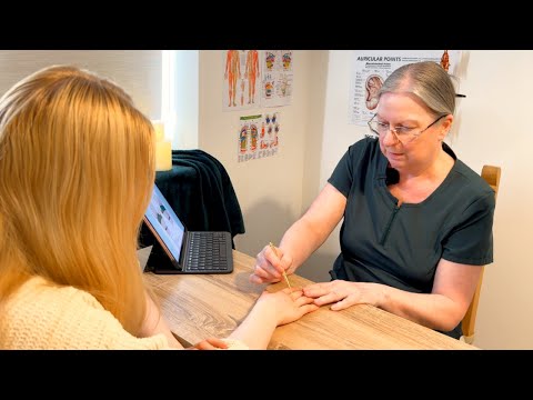 ASMR hand reflexology assessment (Unintentional ASMR, real person ASMR)