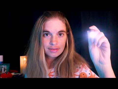 RP ASMR  Ophtalmologue - la plus douce des médecin t'examine les yeux :)