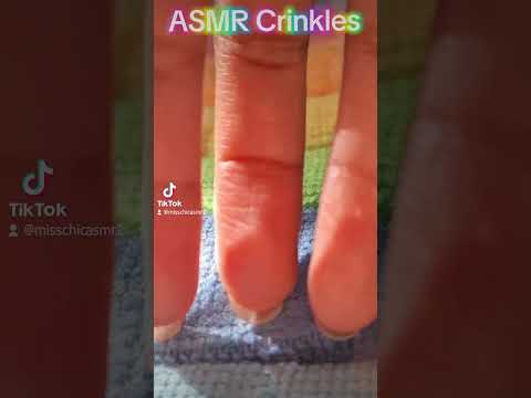 ASMR Build Up Scratching & Crinkles For Your Tingles 🌈🍬 #asmrcrinkles #asmrscratching #rainbowasmr