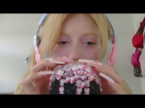 (asmr) hello kitty mic scratching + mouth sounds