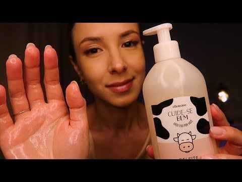 ASMR 🎀 o TÃO pedido CREME NAS MÃOS (ambiente escuro, mãos na lente, sons de boca)