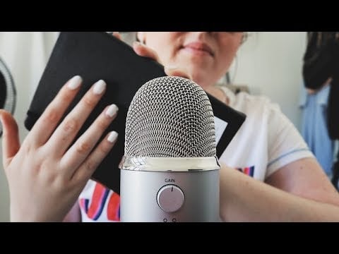 ASMR Fast Fingertip Tapping (Swedish Whisper)