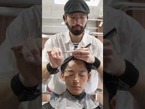 (ASMR) This Hair Specialist Designs Cuts You Can Style in 1 Minute Every Morning