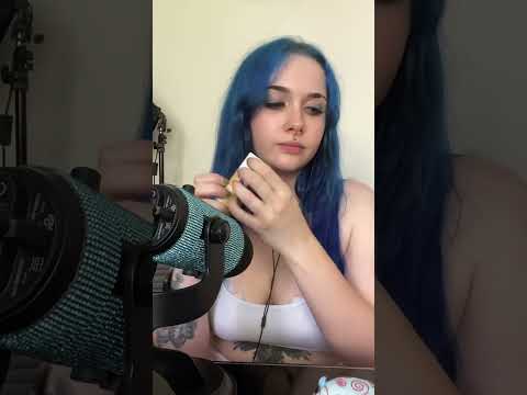 this glue makes good tapping sounds 🤭 #shorts #asmrtapping #tappingasmr #asmr