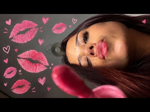 ASMR Kisses ( sons de beijinhos) 