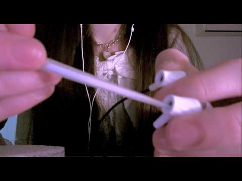 ASMR ⋆｡ﾟ☁︎｡⋆ earphone microphones ♡ ear cleaning sounds + a few other triggers :)