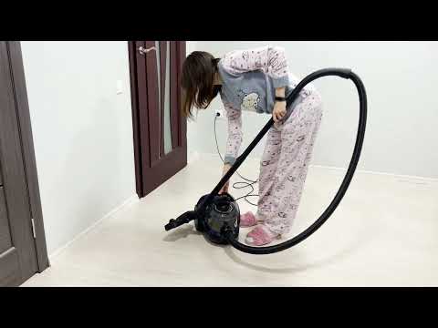 Cleaning on Fridays using a Bosch BGS21X320 bagless vacuum cleaner. Working in pajamas.Clean with me