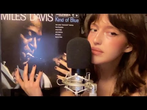 ASMR ITA sussurri per farti addormentare😴 ti parlo dei miei vinili🎶🎧 whispering and tapping