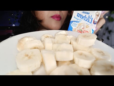 ASMR Comiendo Plátano/banano 🍌 con lechera