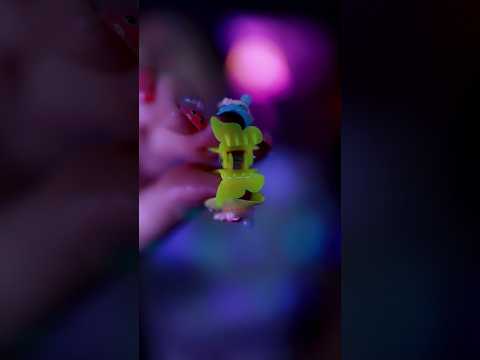Clipping, twisting and parting your hair asmr
