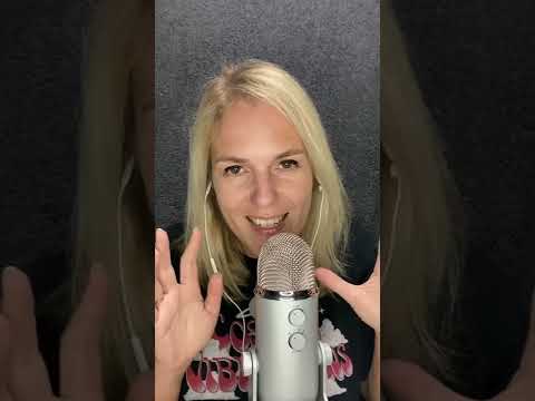 ASMR FR / Petit jeu, sauras-tu trouver cette charade ? #shortasmr #asmrfr #asmrfrançais