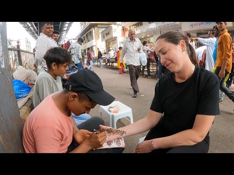 Auténtico tatuaje callejero indio con henna en Mumbai 🇮🇳 *Diseño libre*