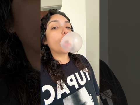 BUBBLE GUM ASMR | blowing soft bubbles chewing mouth sounds #bubblegum #bubblegumcrisis