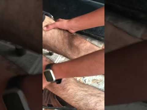 #legmassage #legpainrelief #knee #thighs #massage #asmr #relaxingmassage #lahoribarber #oil #ytshort