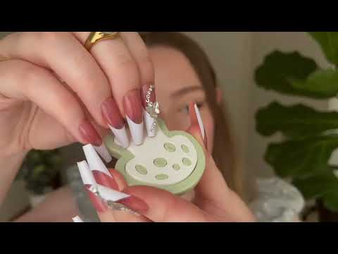 *one minute asmr* textured scratching (no talking)