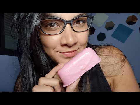 ASMR comiendo flaminguito cremoso + te cuento historia del día + leo historia al final