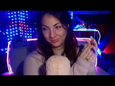 ASMR sweater clapping cozy