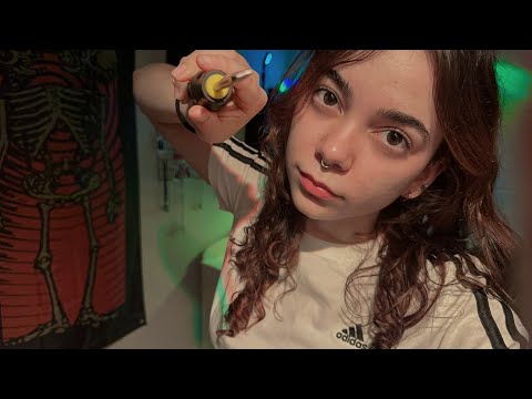 ASMR | POV: você é minha câmera e eu tô no tédio