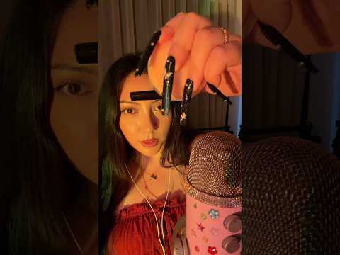 Cracking Squishy from @mellowsquishstudio #asmr