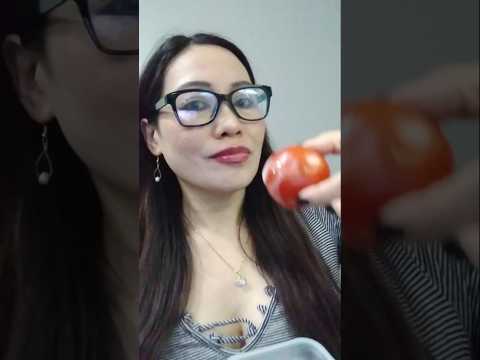ONE TIME BITE TOMATO #everyone #mukbang #shortsfeed #bigmouth #challenge #tomato #viralvideo