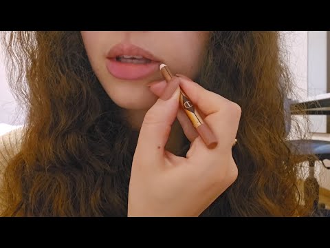 ASMR Normal voice - Just doing my current lip combo 💋💄