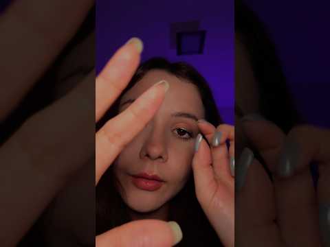 pera… deixa eu limpar seu rosto rapidinho 🫧 ASMR    #asmr#shorts#relaxamento#skincare#asmrbrasil