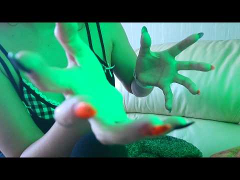 ASMR | Hand Movements & Mouth Sounds + random 💚