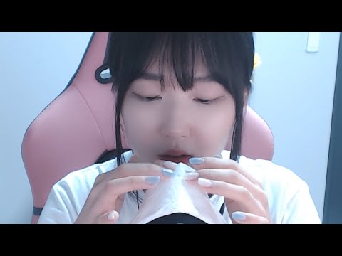 ASMR 고막을 톡톡 치는소리와 여러가지 단어반복(안녕,톡탁,티키타 등)과 마지막엔 레이어드까지! 정신없는 팅글폭탄💫