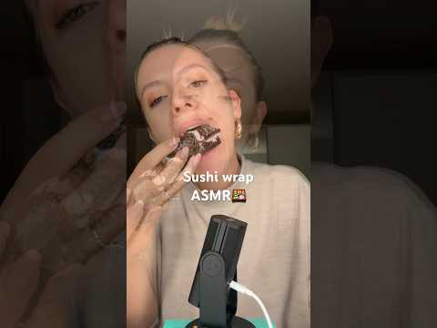 i want another one now😍🍣 #asmr #sushiasmr #asmreating