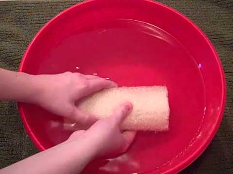 Scratching/Brushing/Water Play with Loofah (ASMR)