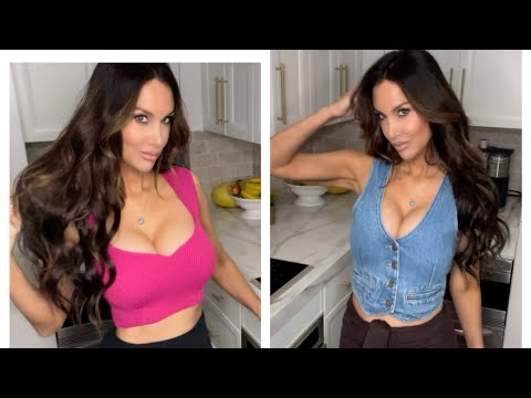 #Asmr/ Flirty Neighbor Tries on Clothes For YOU